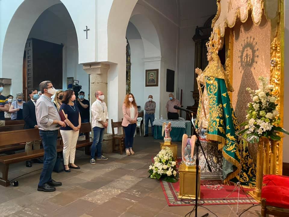 Alcázar despidió el mes cantando los Mayos