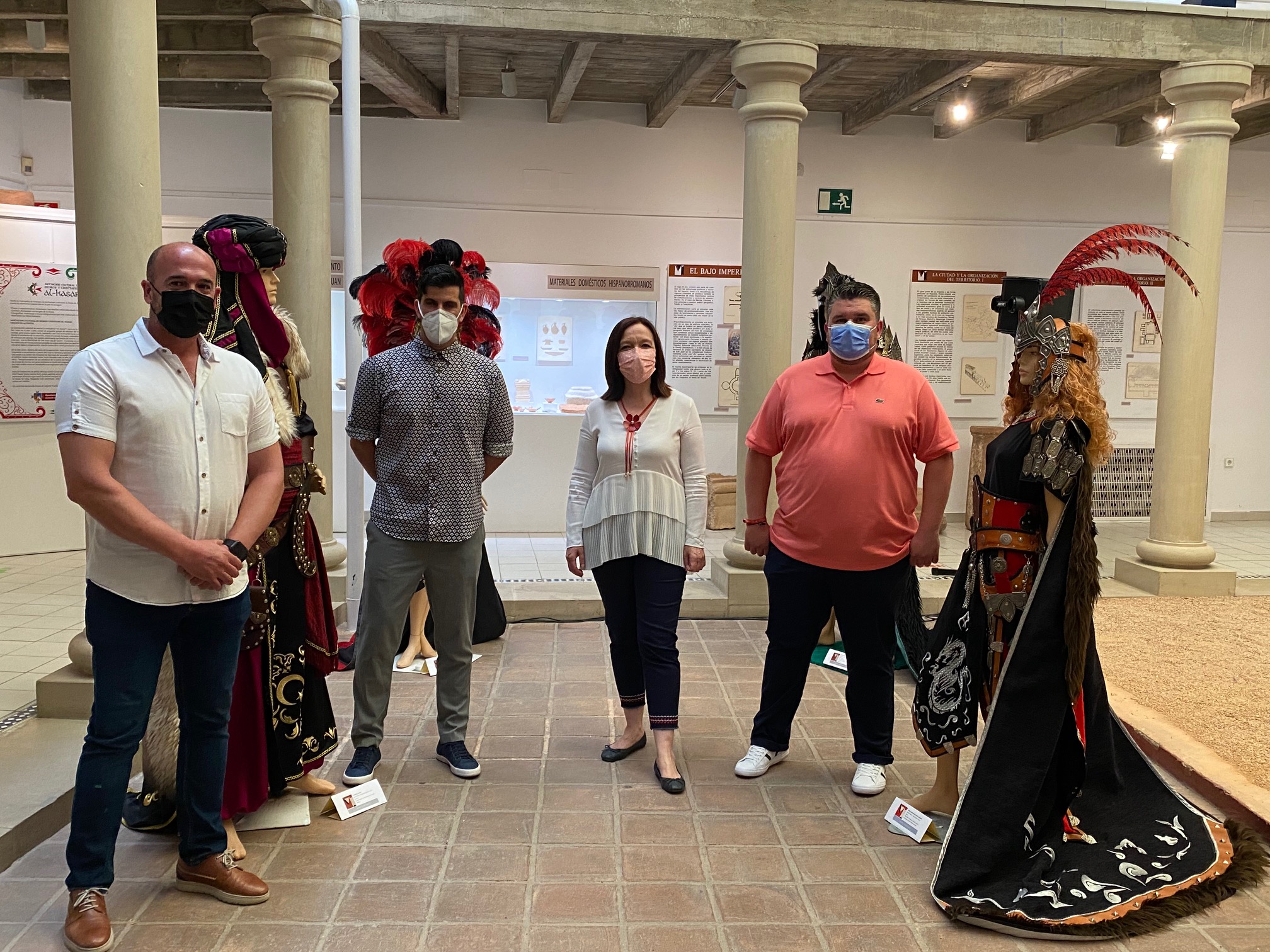 El Museo Municipal muestra una exposición de la fiesta de Moros y Cristianos