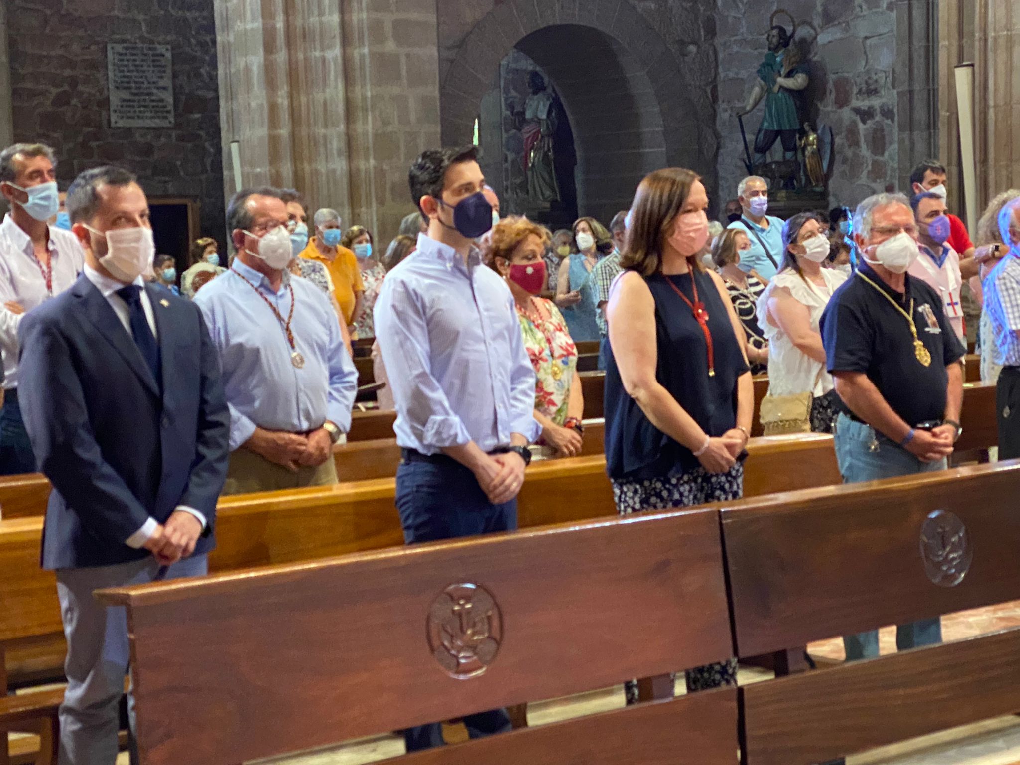La Hermandad de San Cristóbal celebra su festividad sin procesión, pero con la apertura de la ermita