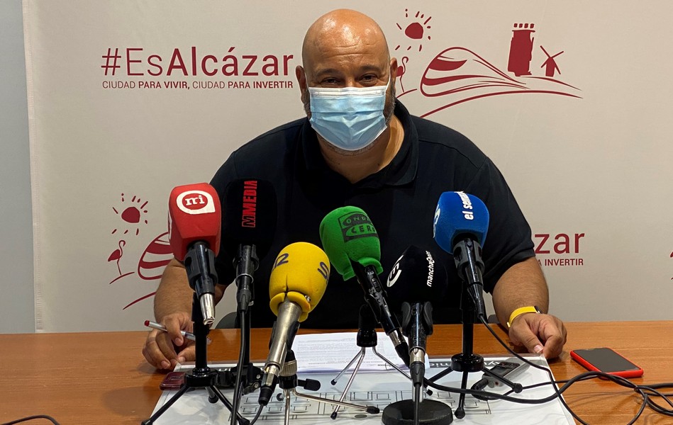 Abierto el plazo para la entrega de números de los Cursos de Natación de la piscina cubierta
