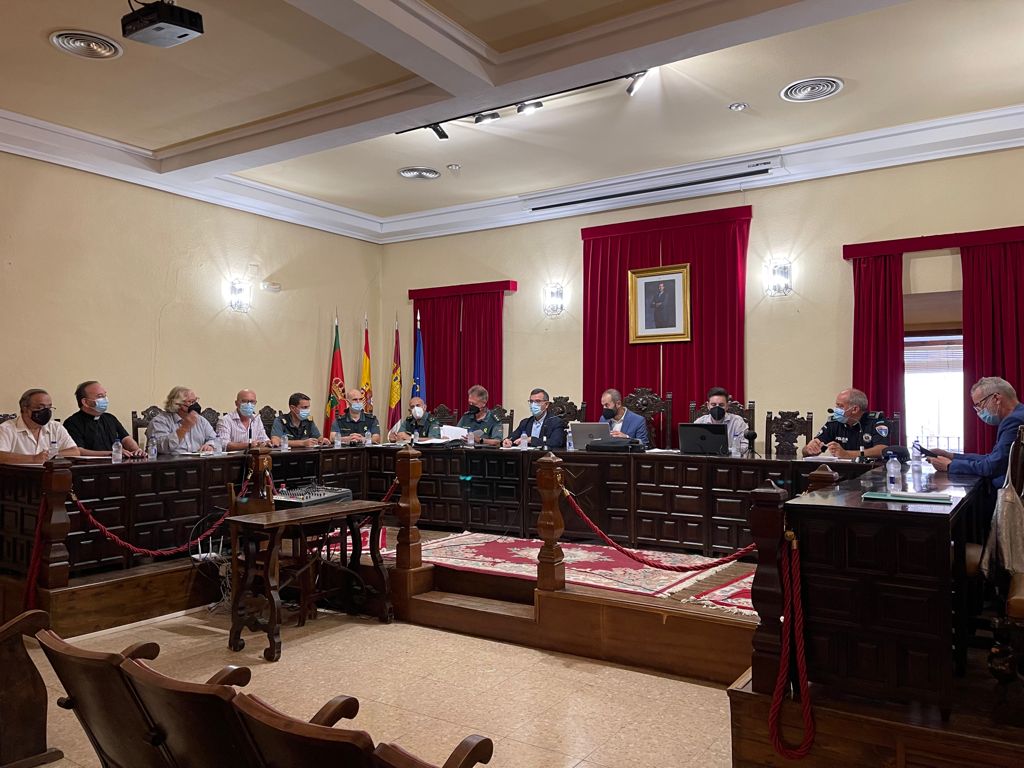 Consuegra reúne la Junta Local de Seguridad para coordinar el dispositivo especial con motivo de la Feria y Fiestas