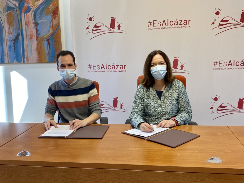 El Ayuntamiento de Alcázar firma convenio de colaboración con la Asociación Banda de Música