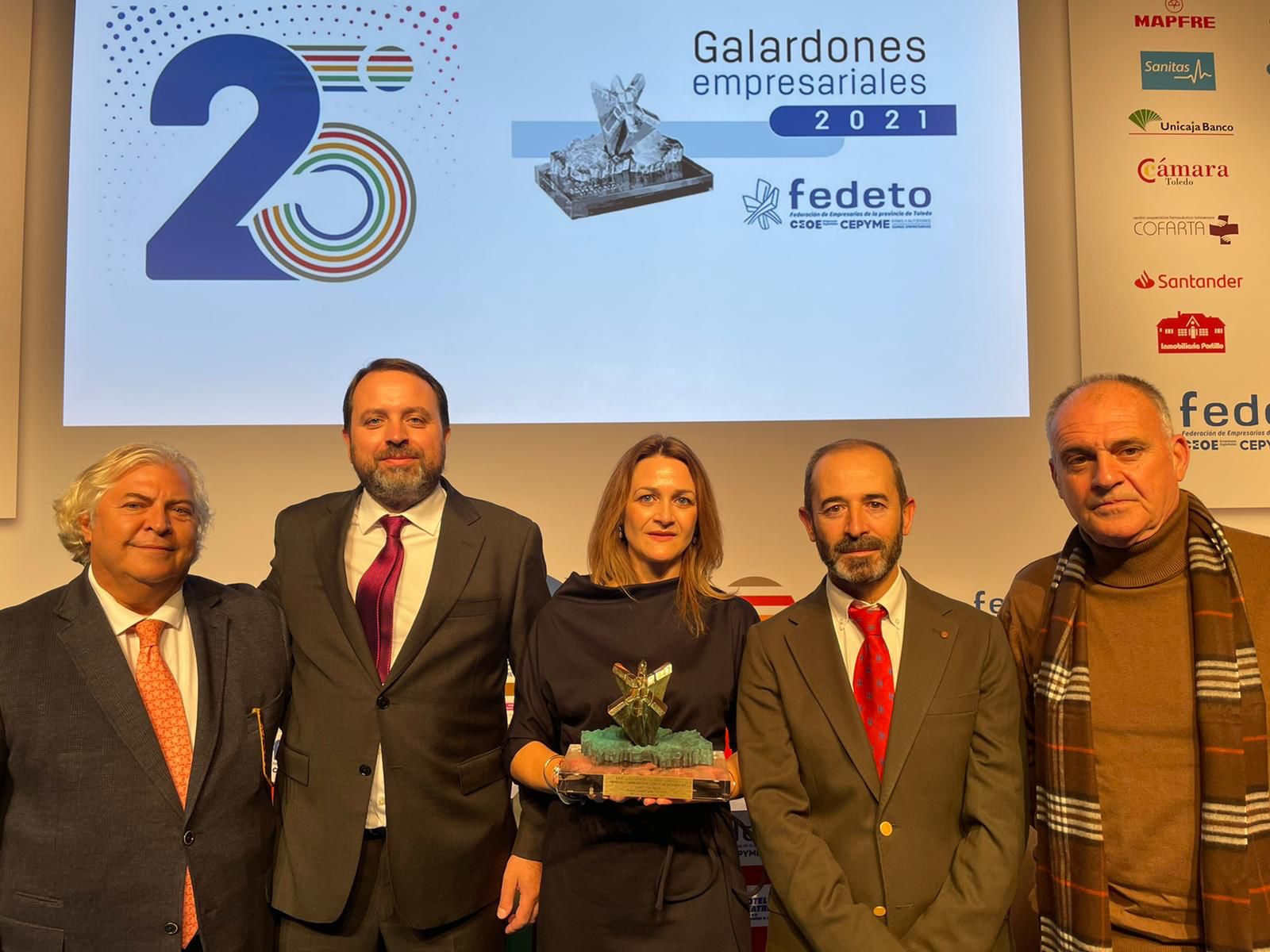 Europremier recibe un galardón por su conciencia medioambiental