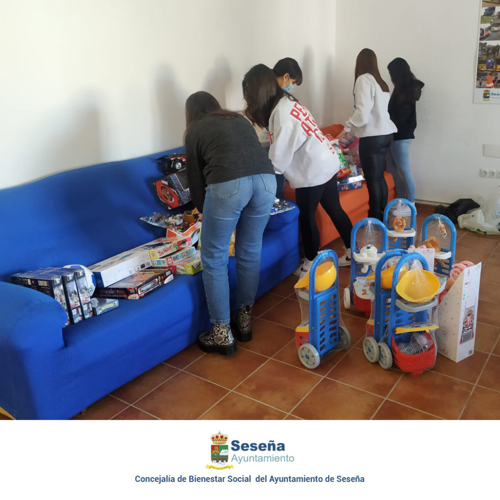 Agradecimiento a Kike y Sara su concierto solidario para la recogida de juguetes nuevos – Ayuntamiento de Seseña