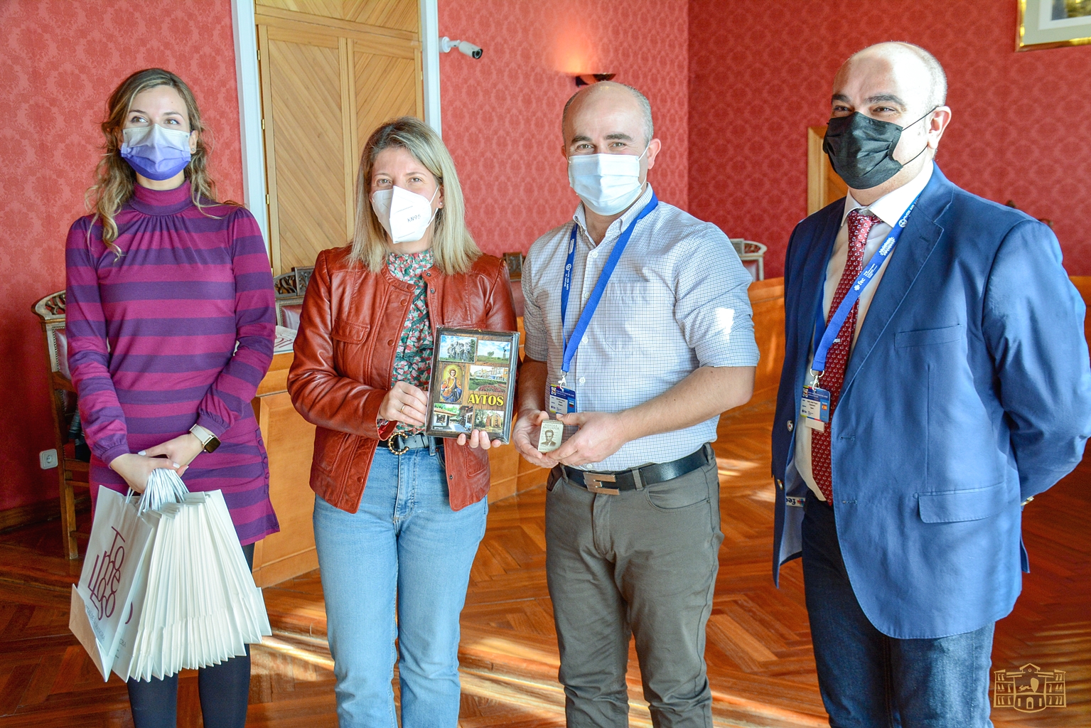 La alcaldesa da la bienvenida a estudiantes y profesores de Italia, Bulgaria y Turquía que participan en un proyecto Erasmus con alumnos del Santo Tomás-La Milagrosa