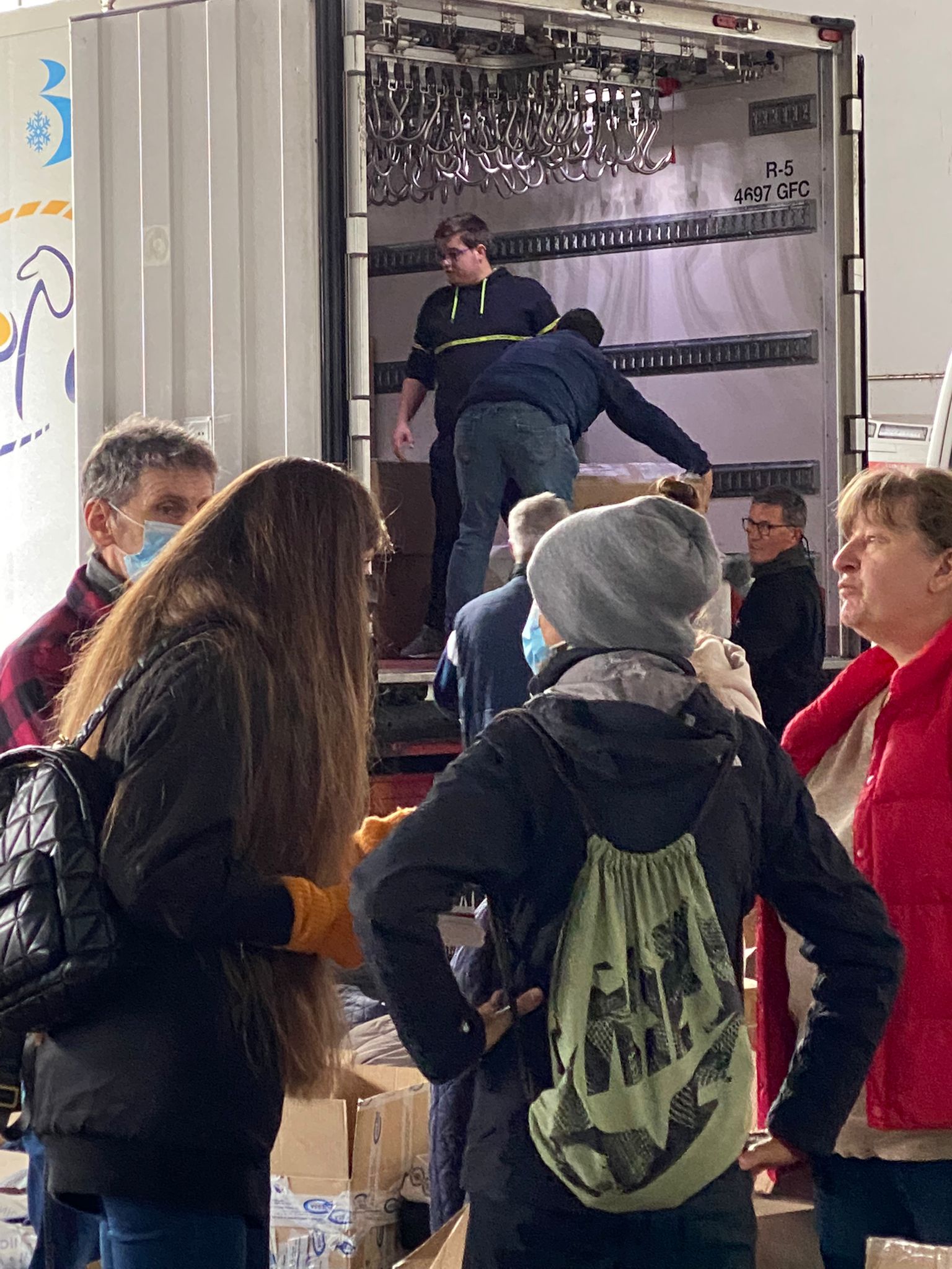 El primer camión de ayuda humanitaria que envía Alcázar hacia Ucrania llegará a la ciudad ucraniana de Chernivtsi, donde será recibida por el alcalde
