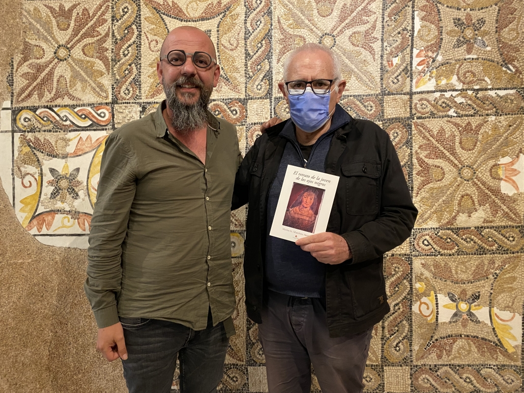 Matías Martínez Armero presentó en el Museo Municipal su novela “El retrato de la joven de los ojos negros”