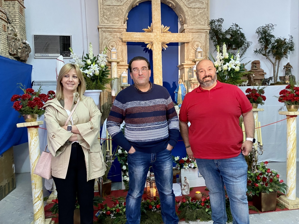 La Asociación de Belenistas recupera la Cruz de Mayo como homenaje a las antiguas capillas alcazañeras