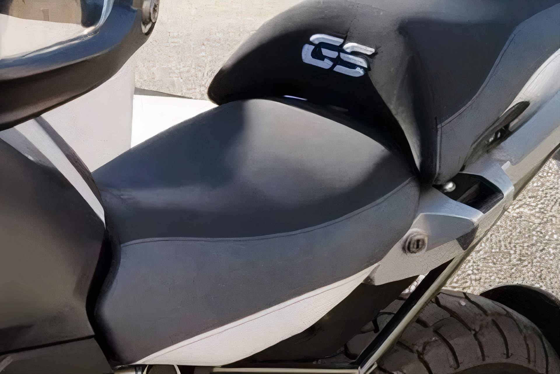 JM-FUNDAS brinda comodidad en las fundas de asientos para moto