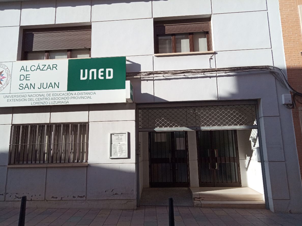 La UNED en colaboración con el ayuntamiento ofrece cursos de verano