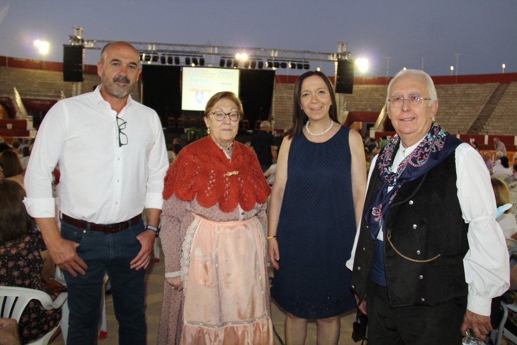 El folklore de Asturias, Almería, Utah y Alcázar estuvo representado en el Festival Internacional de Folklore celebrado el sábado