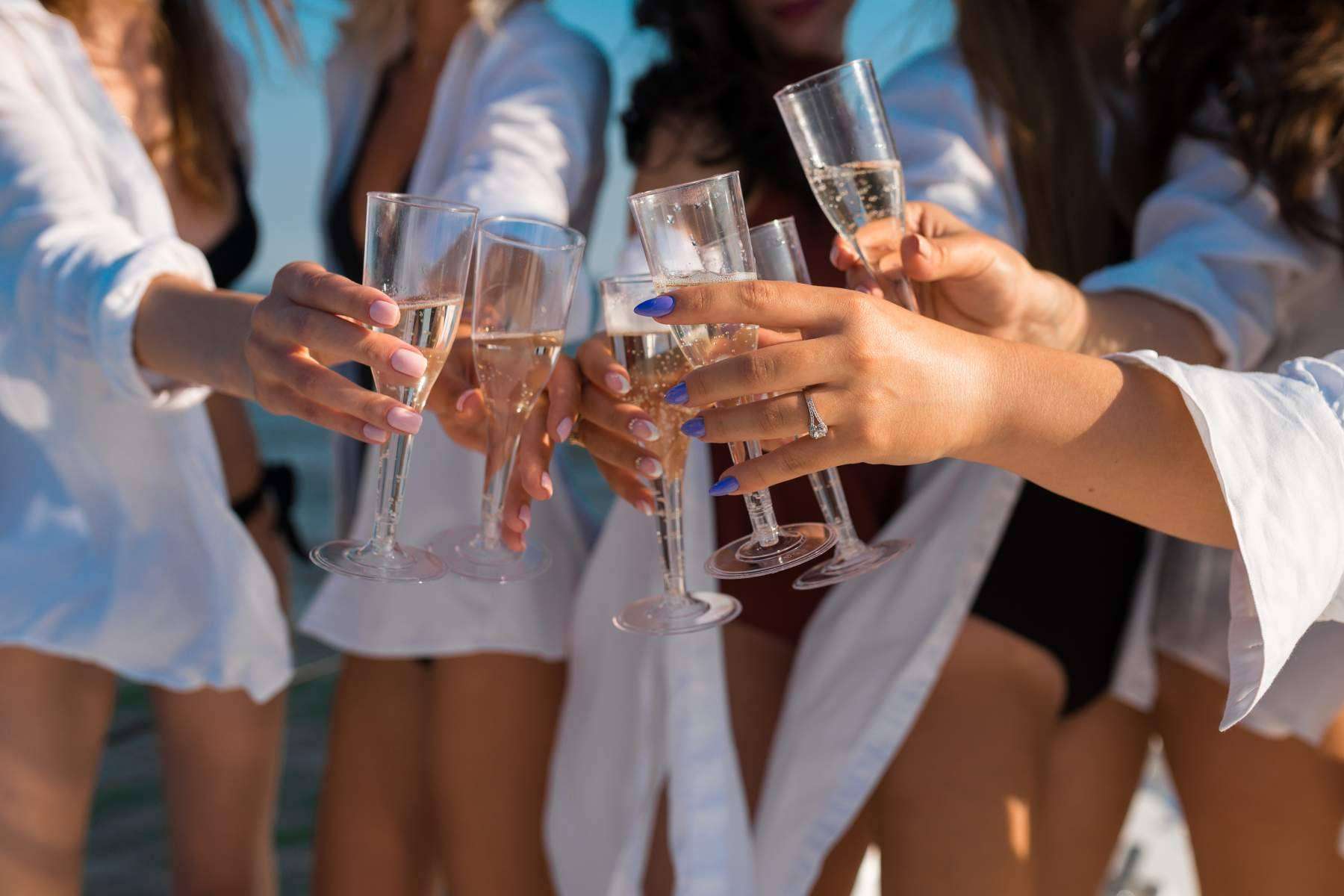 Una buena organización es clave para una despedida de soltero en Alicante inolvidable, por Karamba Despedidas