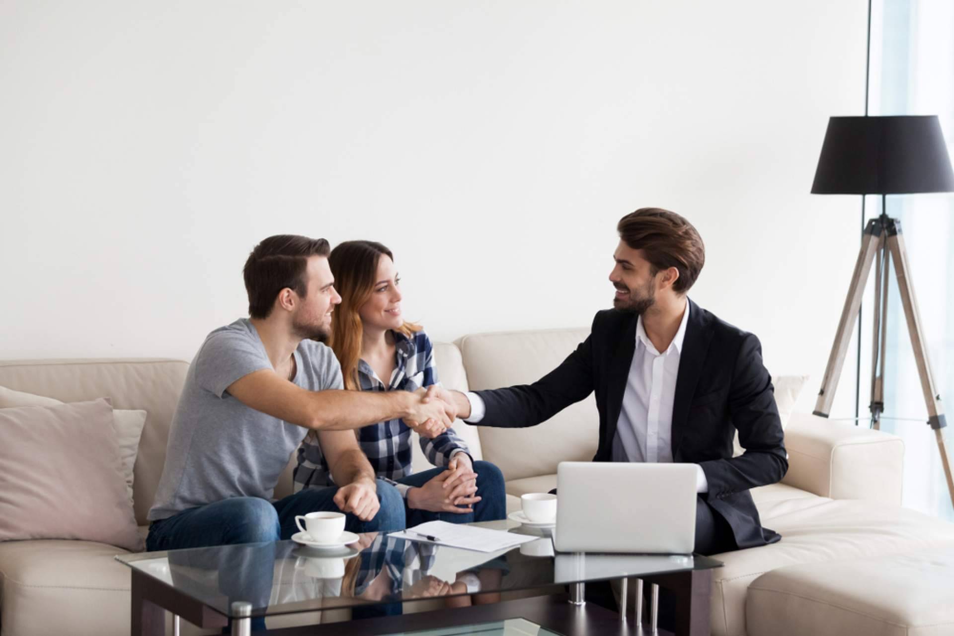 ¿Cuáles son los principales beneficios de contar con un asesor inmobiliario?, por NorayWalkers