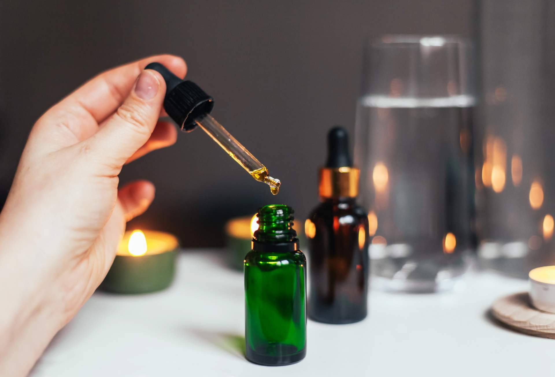 El aceite de cáñamo y sus beneficios, de la mano de Cannaderm