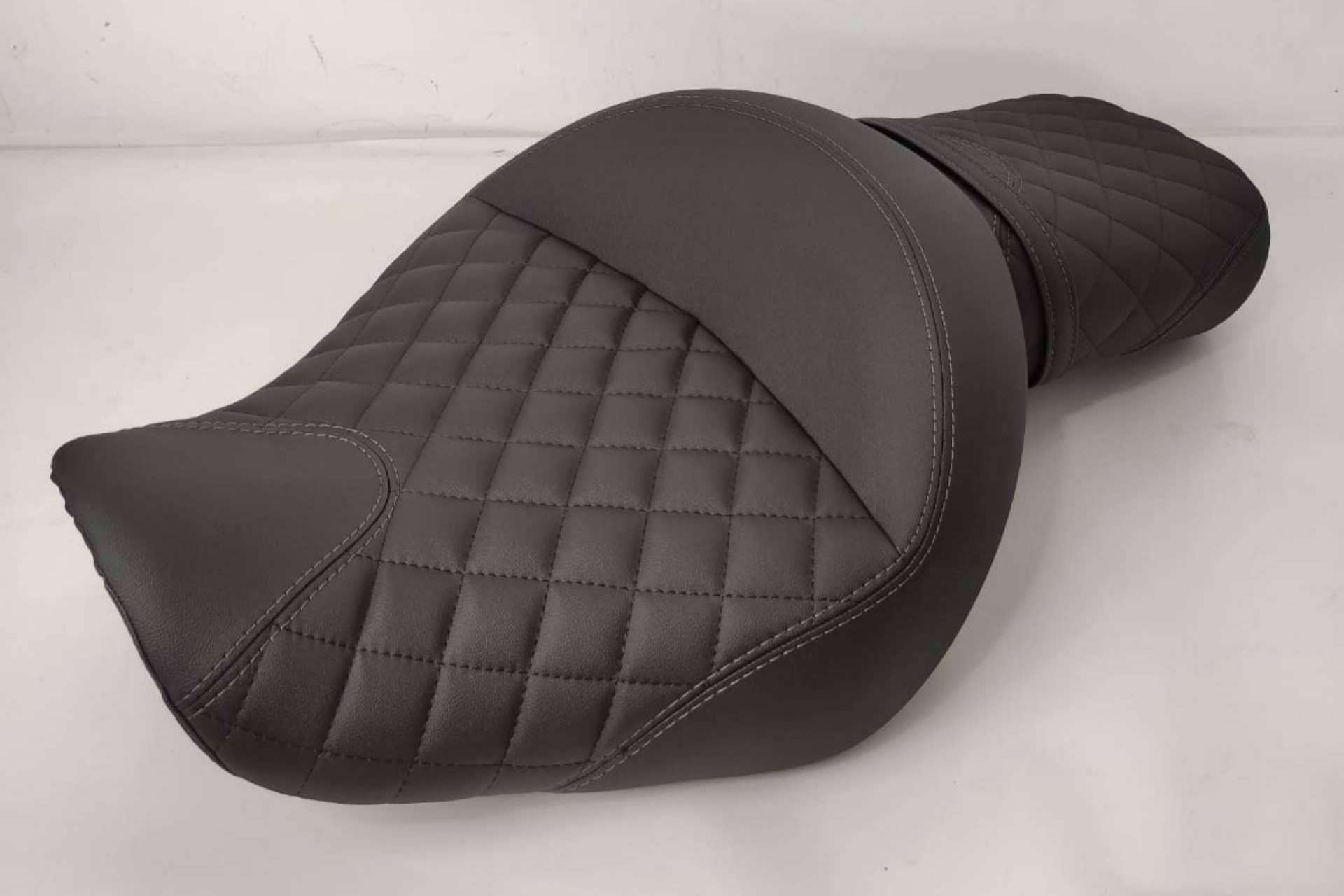 Asiento de moto confort disponibles en JM - FUNDAS