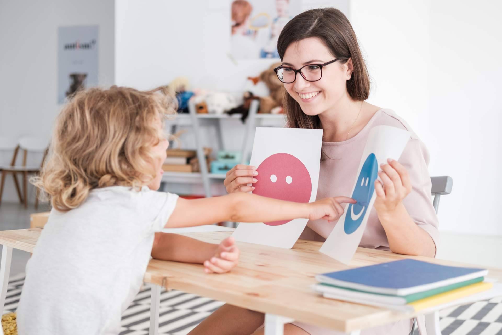 ¿Qué tipo de apoyo requiere cada grado diferente de autismo?