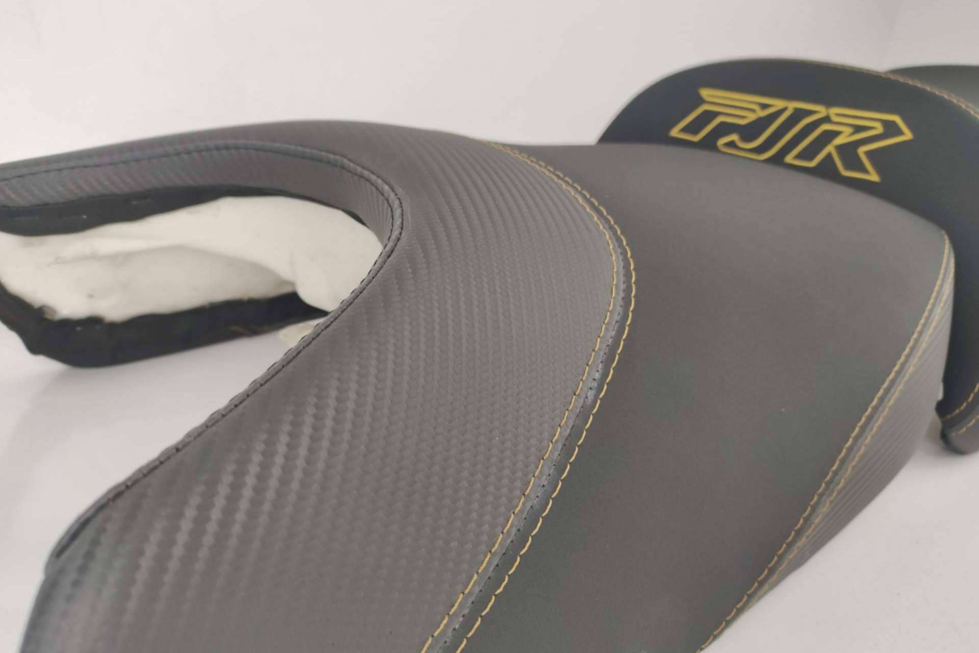 JM-FUNDAS dispone de asientos de moto confort