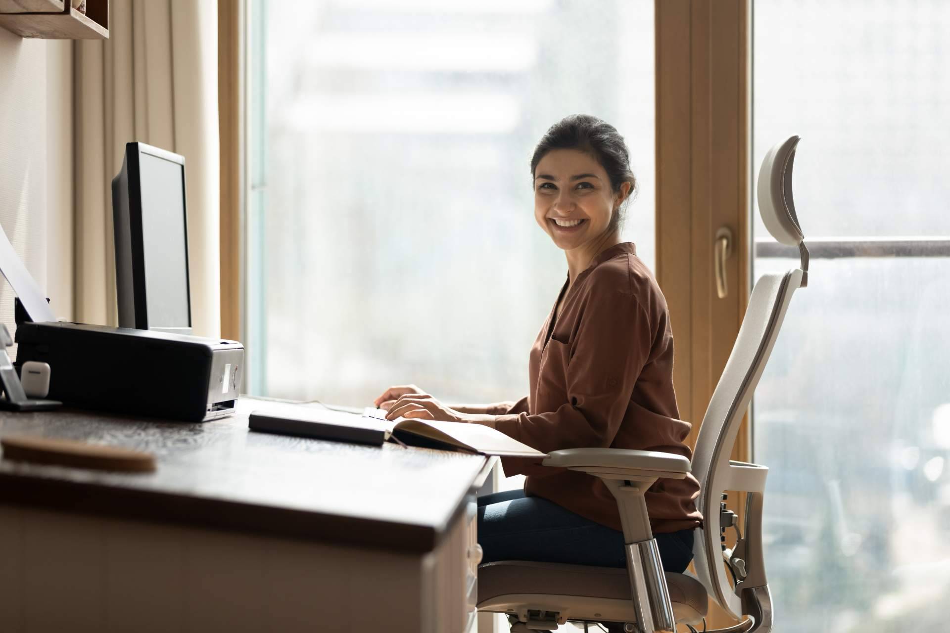 OfficeDeco permite utilizar sillas ergonómicas en la oficina