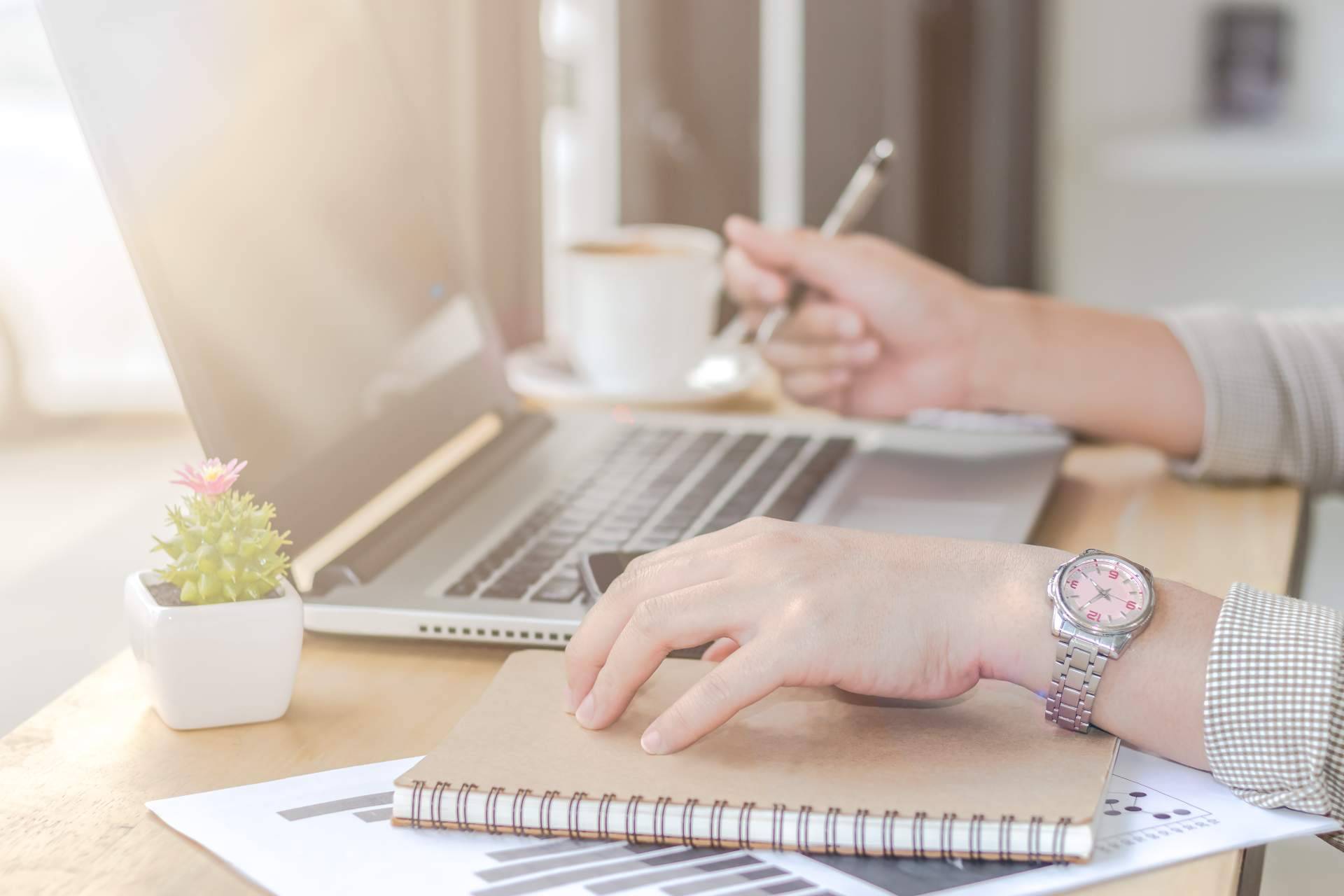 Preparar oposiciones para auxiliar administrativo en España