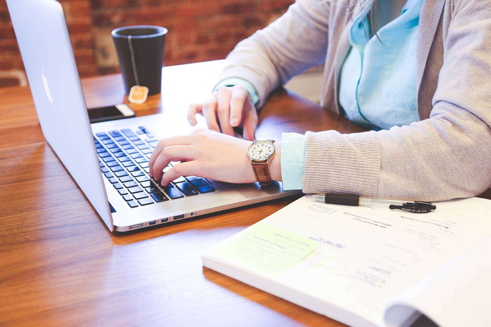 A los gigantes de SAP Commerce Cloud les surge un nuevo rival, la startup E-Turia
