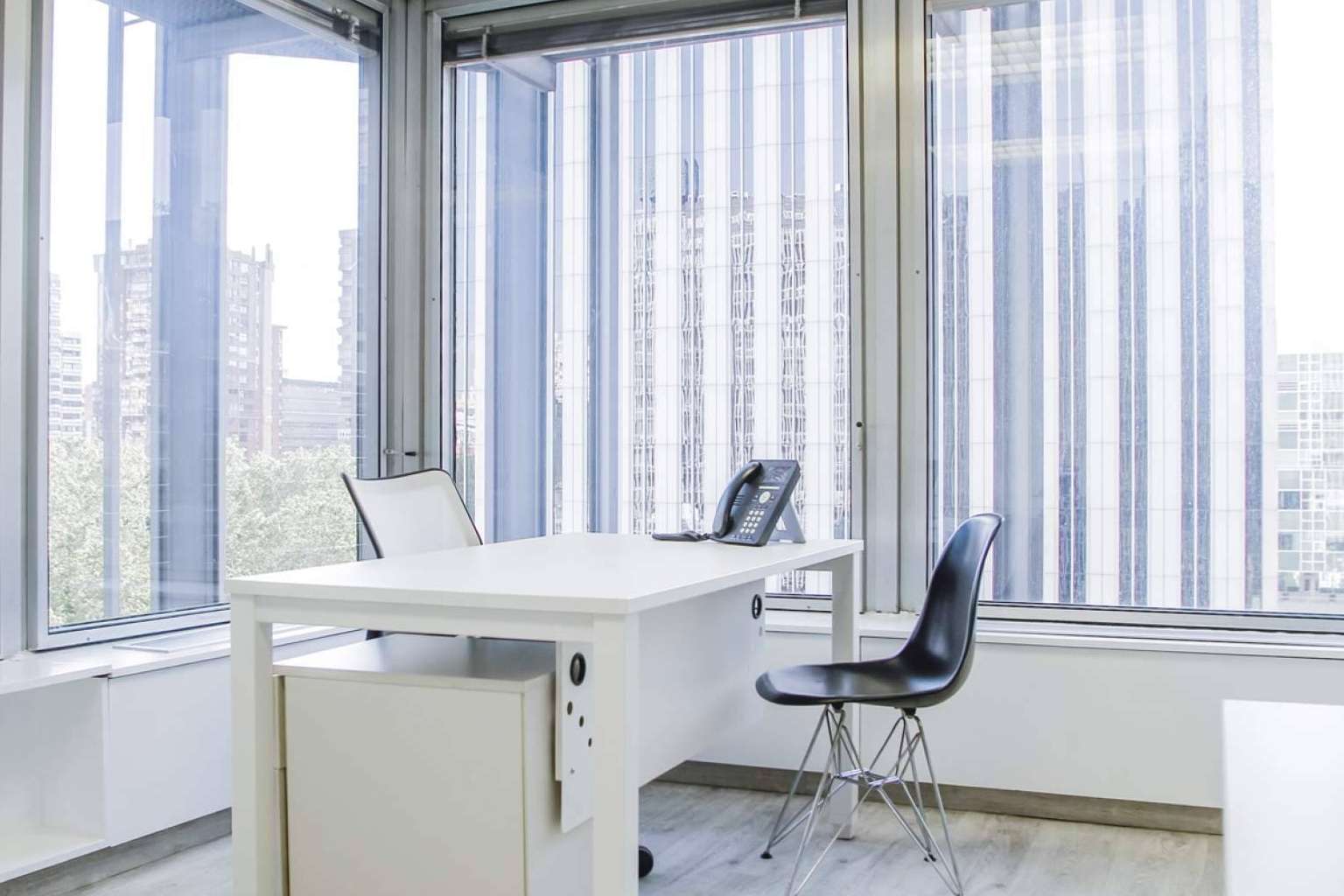 ¿En qué consiste el alquiler de oficina con contrato flexible de Atrium?