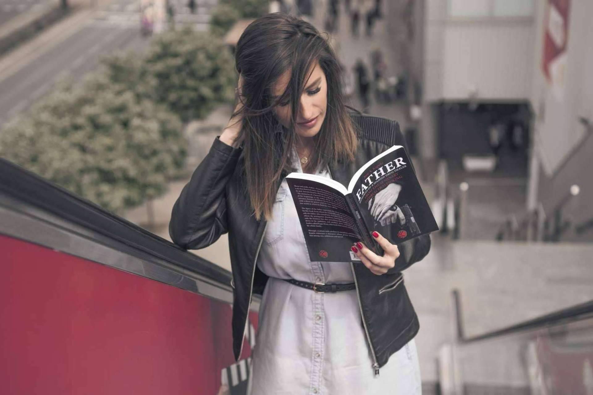 Padre, un libro ideal para regalar a los amantes de la novela negra