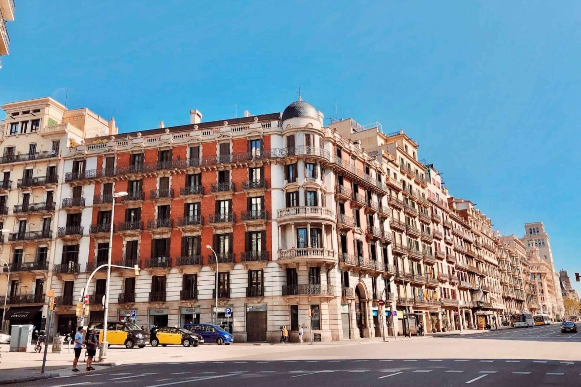 Finca Regia Real Estate, la inmobiliaria de fincas modernistas