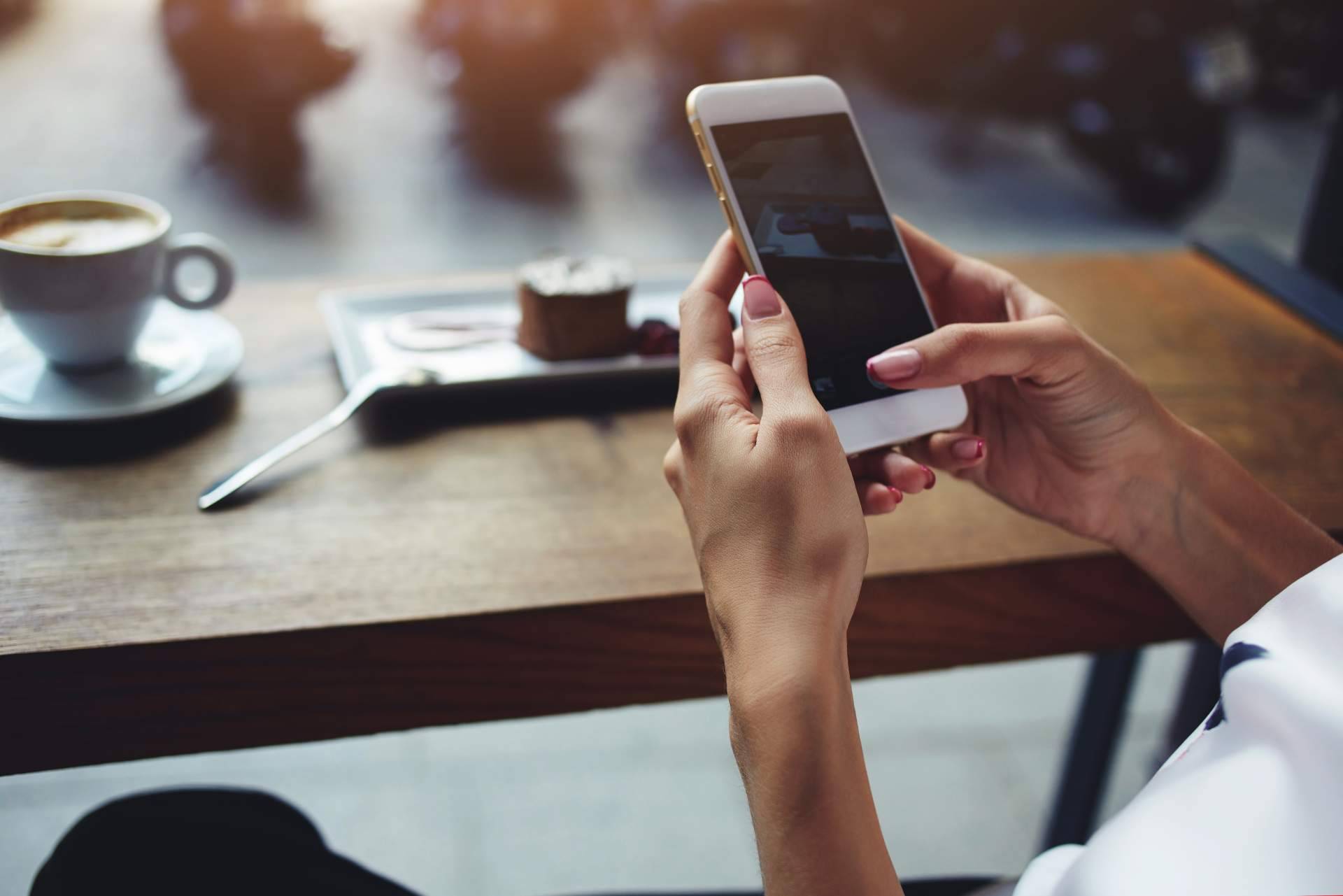 Las ventajas de comprar móviles reacondicionados, por Apple Adictos
