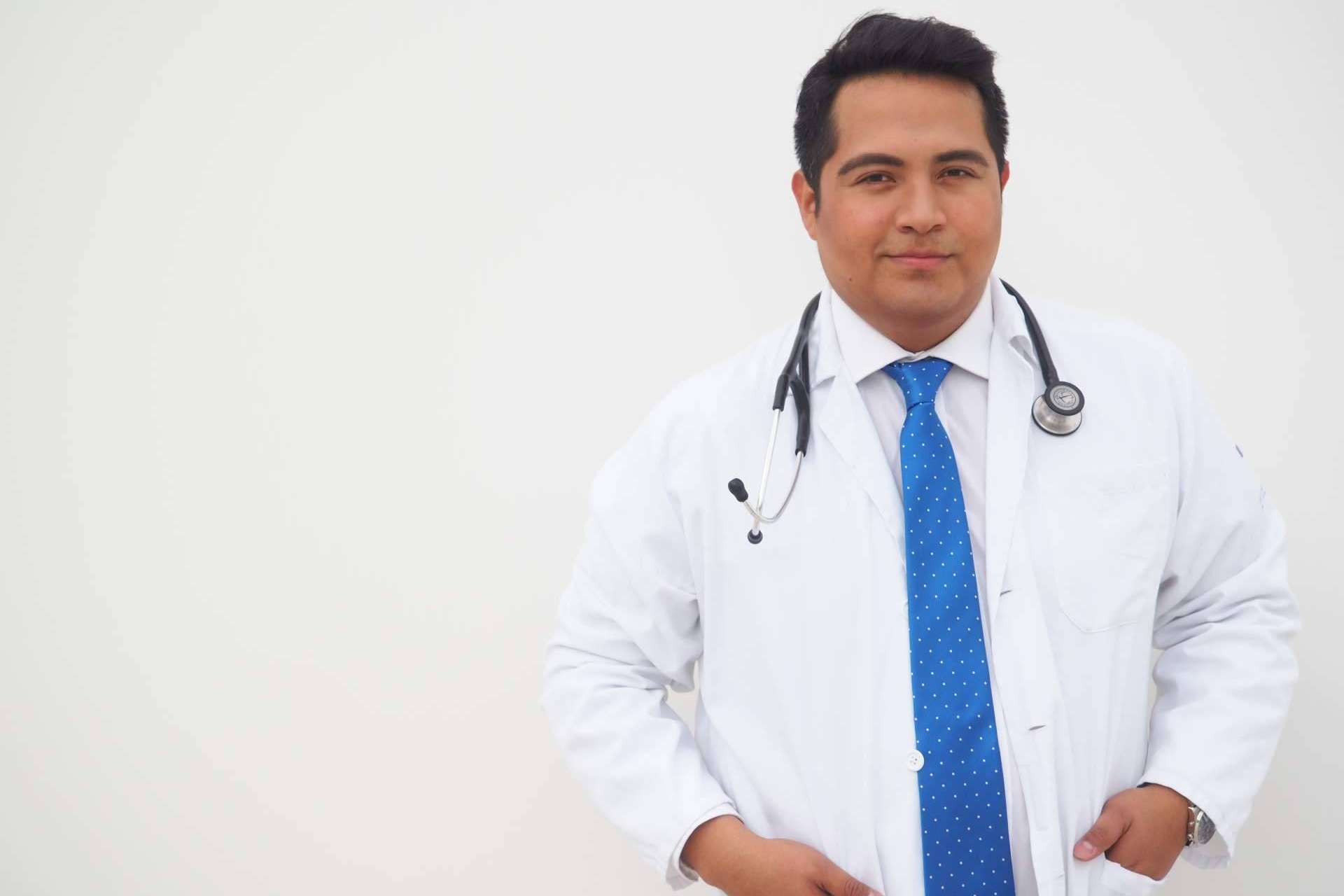 Dr. Espinosa Custodio, primer médico español en la IAHRS