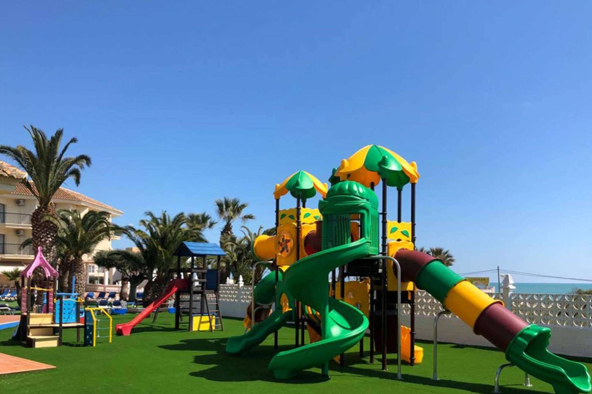 Alojamiento turístico en la playa de Valencia, con Valhotel