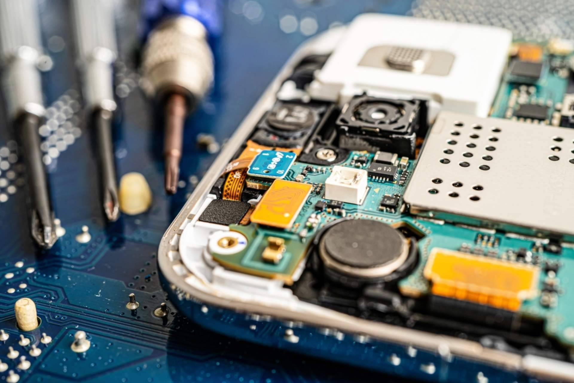 Reparación de móviles en menos de una hora, con Mundo del Móvil