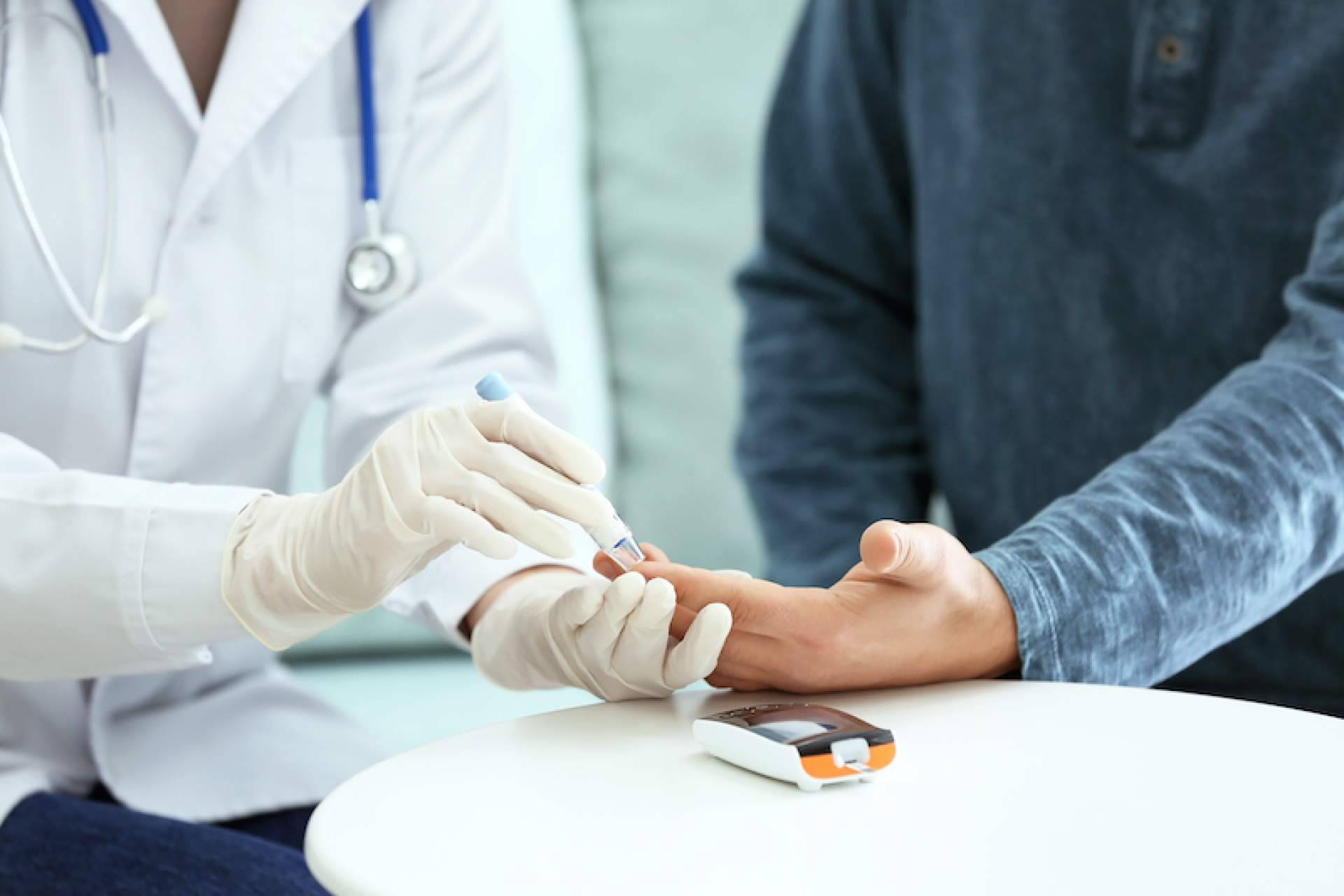 Los costes de la atención médica después de una amputación de pie por problemas relacionados a la diabetes