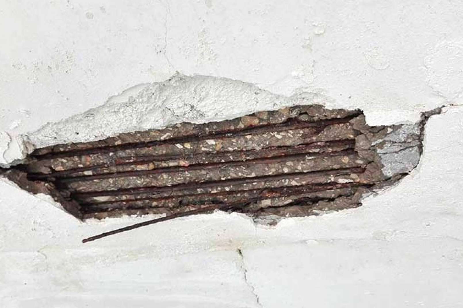 Asesoramiento legal a personas afectadas por la aluminosis, con Vaello Legal