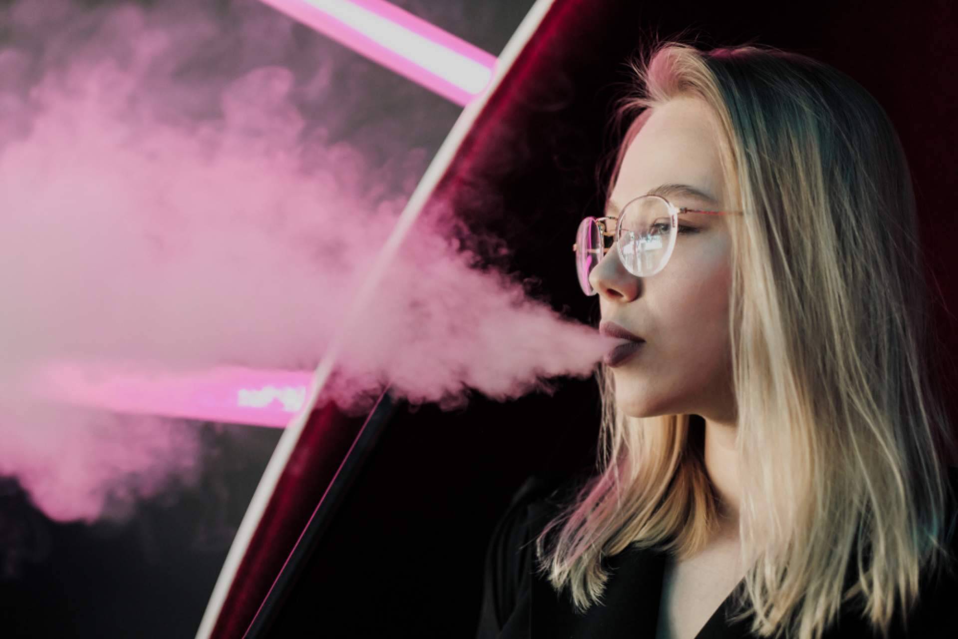 ¿Por qué los vapers desechables arrasan?, con VitalCigar