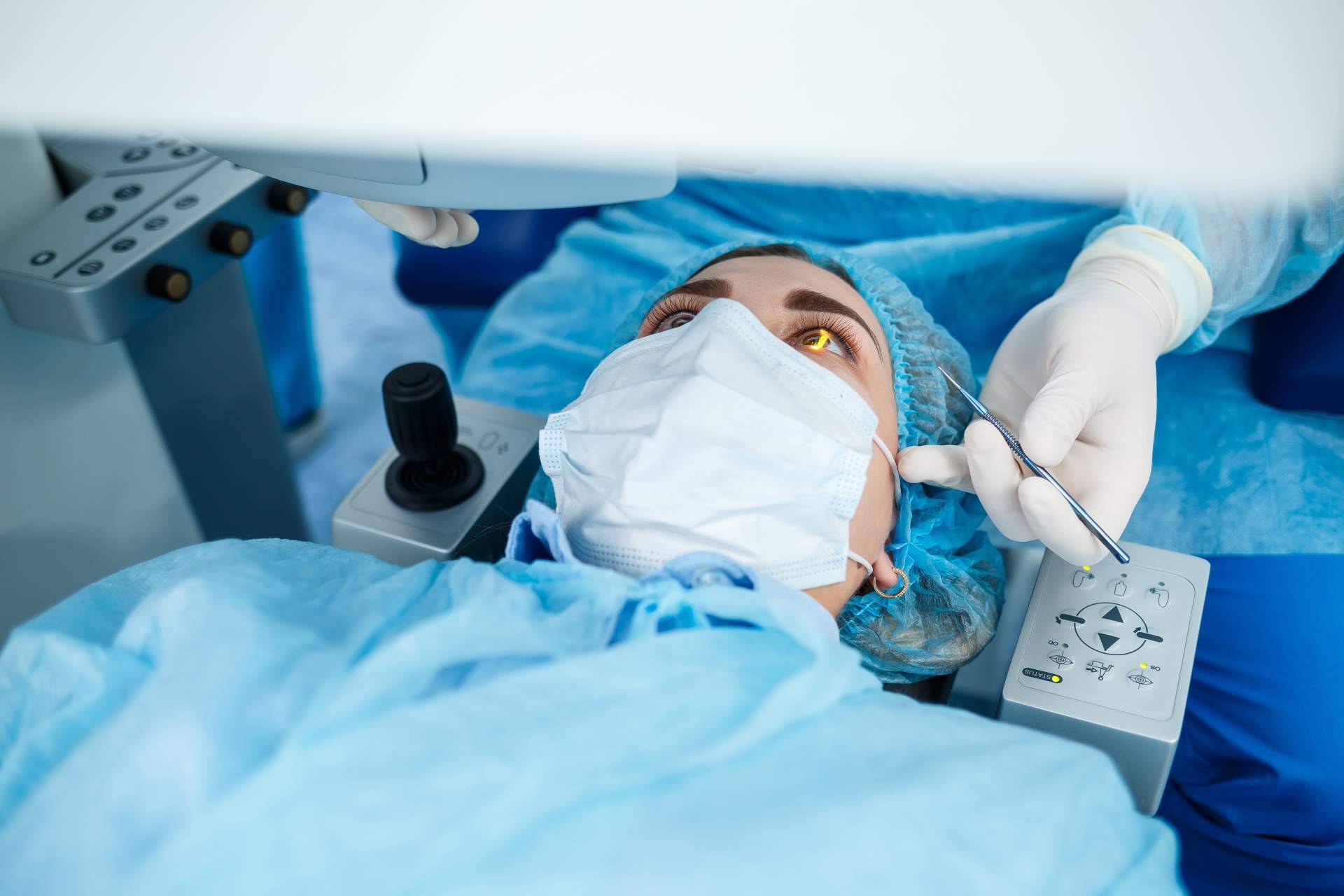 ¿Cómo se lleva a cabo la cirugía de la Catarata Bilateral?, con el Departamento de Oftalmología del Hospital Universitari Dexeus