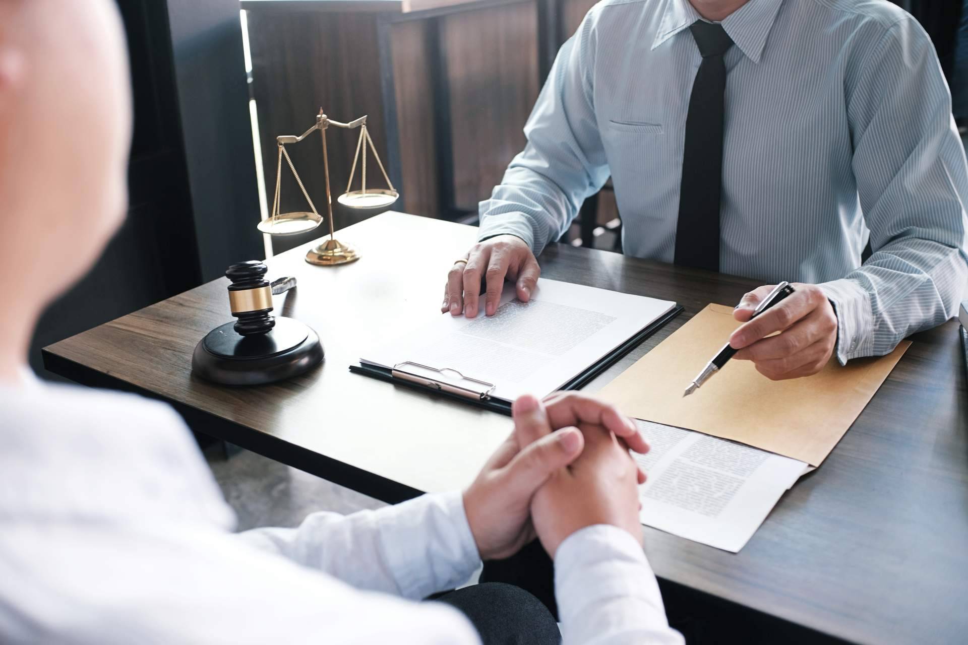 Servicios de abogados en Cáceres, con el despacho Jesús Chamorro Salcedo