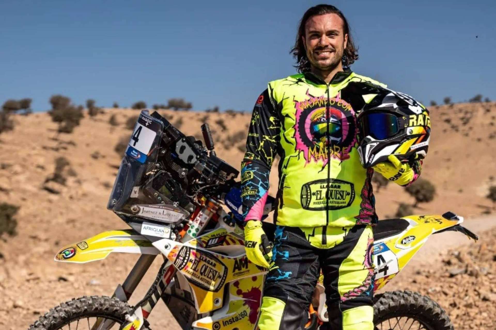 ADHESIVOSEMBARRADOS ofrece ropa para participar en el Rally Dakar