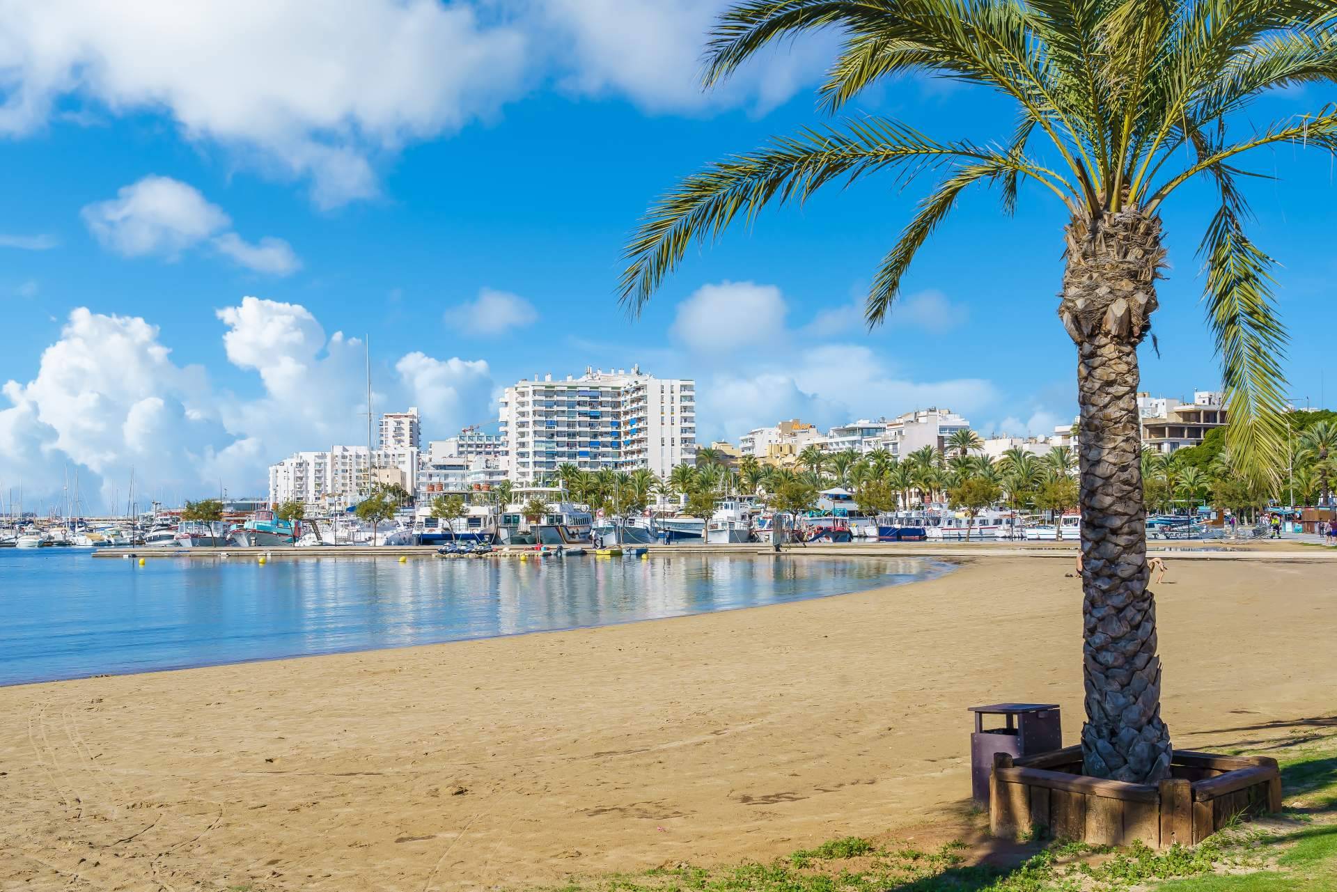 ¿Qué pueblos de Ibiza que se deben visitar? Float Your Boat Ibiza