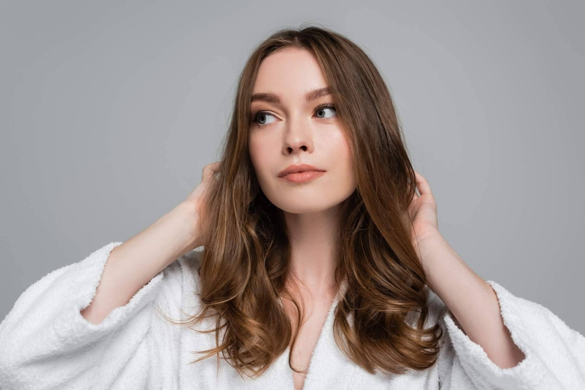 Cuidar el cabello en invierno con los siguientes consejos
