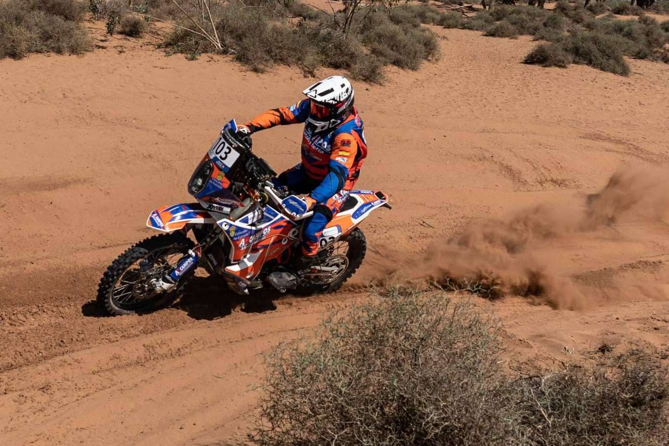 ADHESIVOSEMBARRADOS dispone de adhesivos motocross
