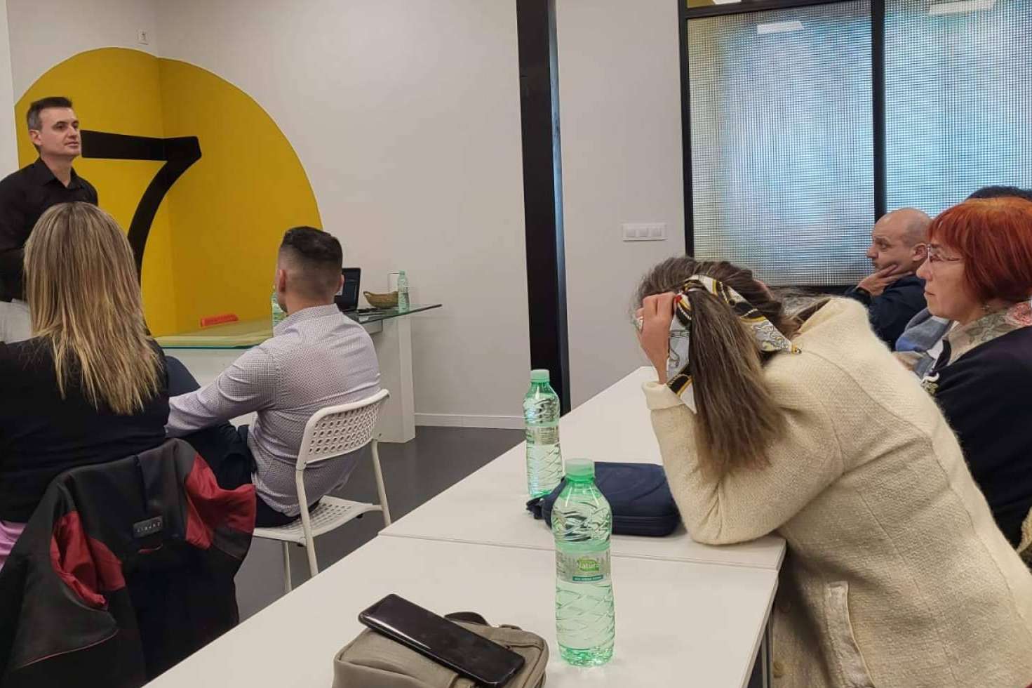 Promoción de El Siete como consultoría y formación