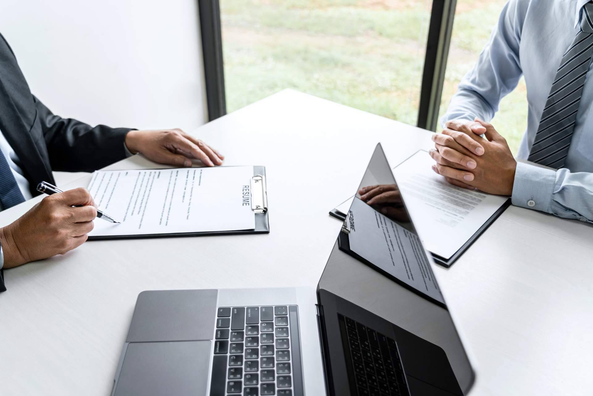 Asesoramiento jurídico para transacciones inmobiliarias