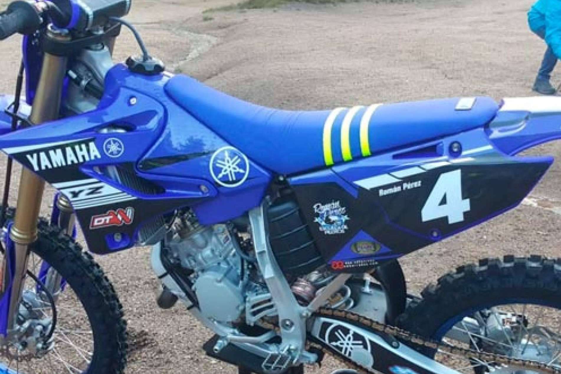 Los pilotos de motocicletas pueden diseñar adhesivos originales con ADHESIVOSEMBARRADOS