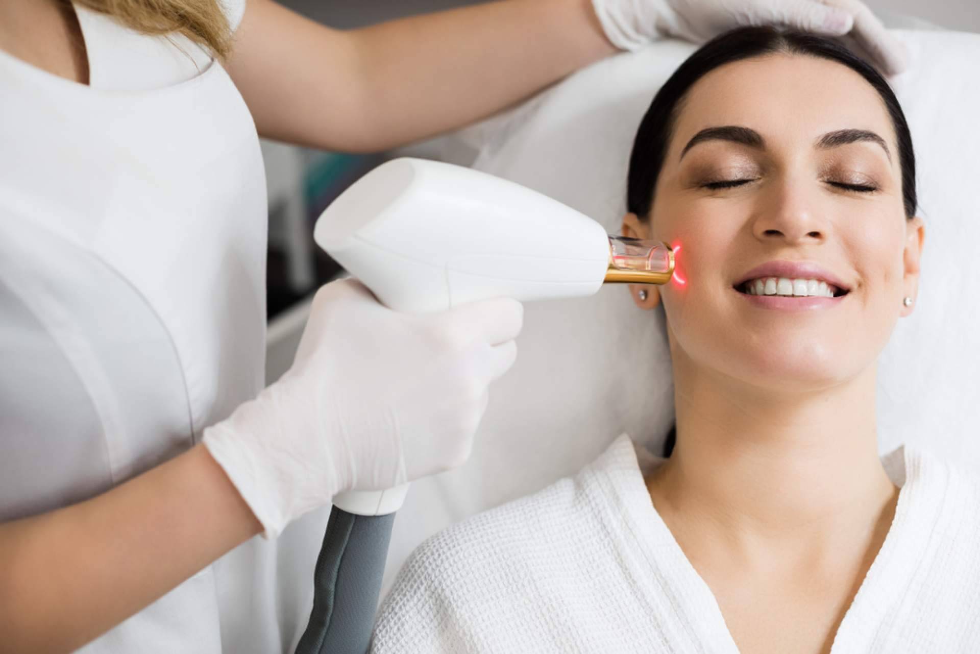 Centro Estética El Pilar ofrece técnicas avanzadas y efectivas en la eliminación de cicatrices