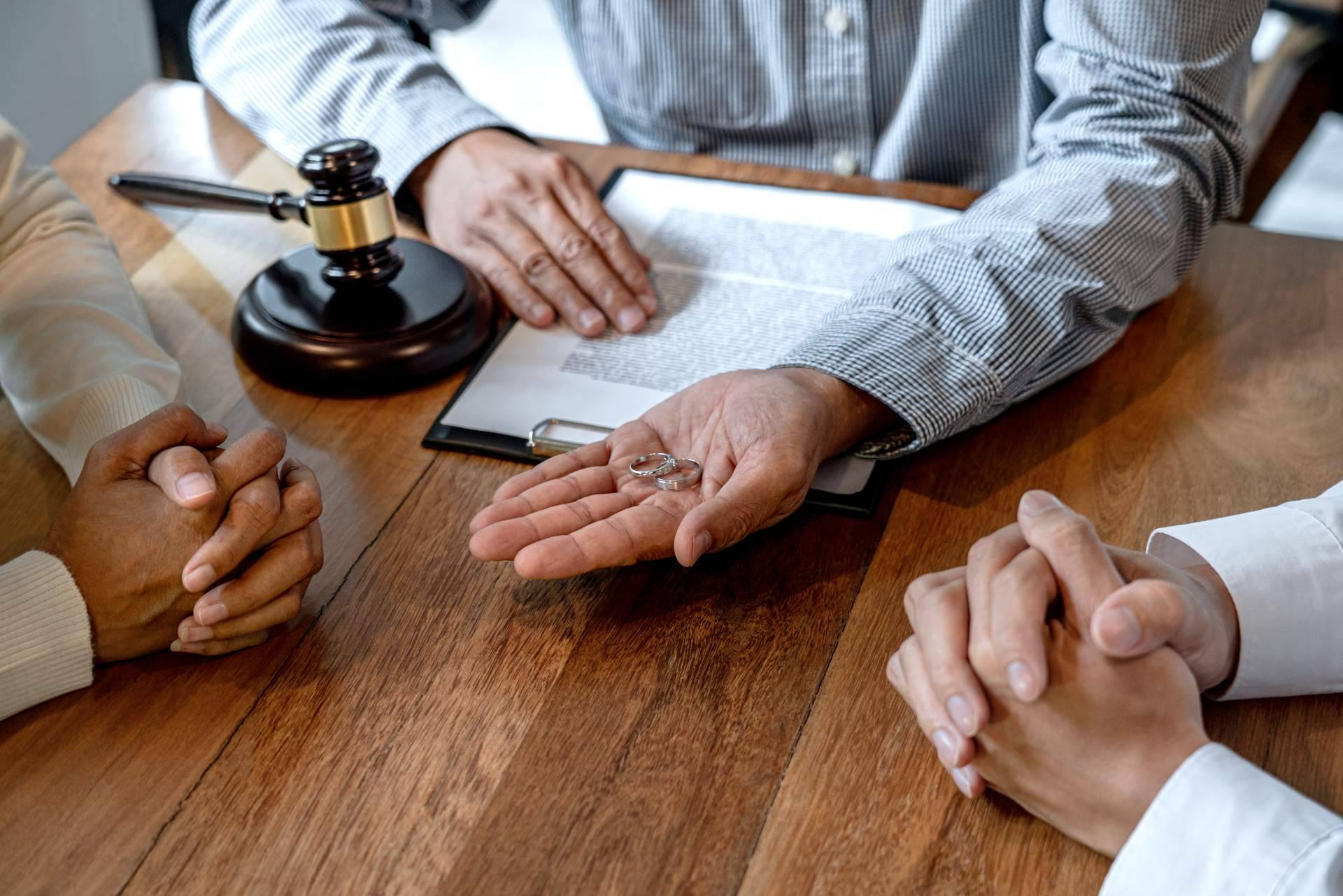 Trato cercano y estrategias legales individualizadas, dos factores diferenciales de Català Reinón Abogados