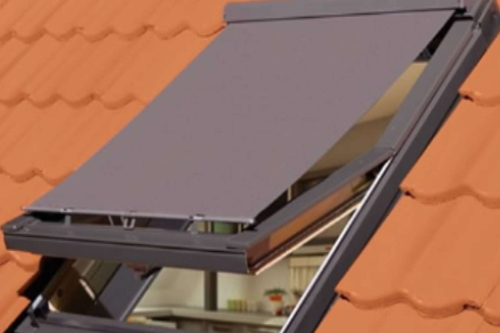 Claraboyas Matilla recomienda accesorios para el control solar en sus ventanas de tejado
