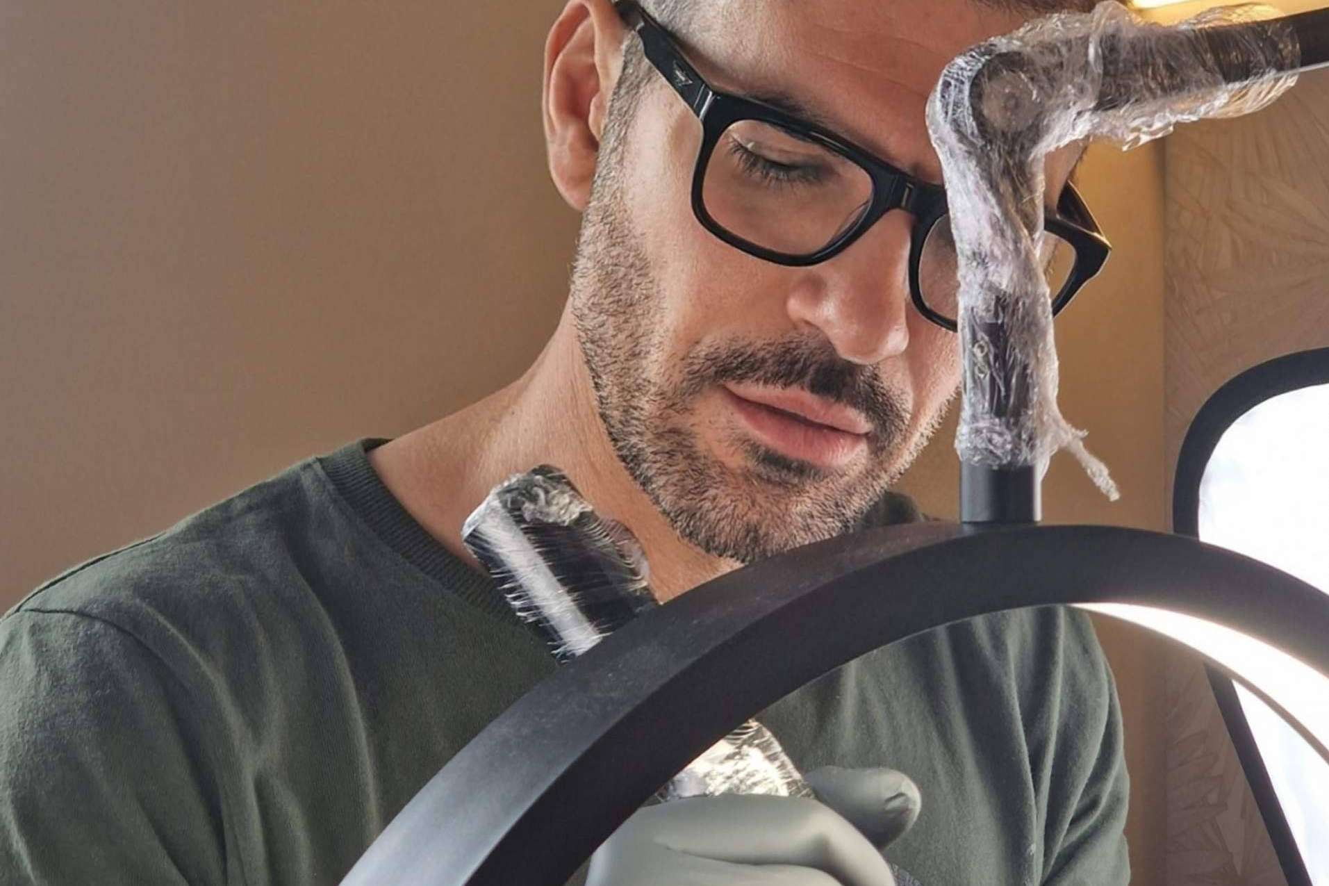 Karbon Black Capilar; La Excelencia de la Micropigmentación Capilar Llega a Madrid