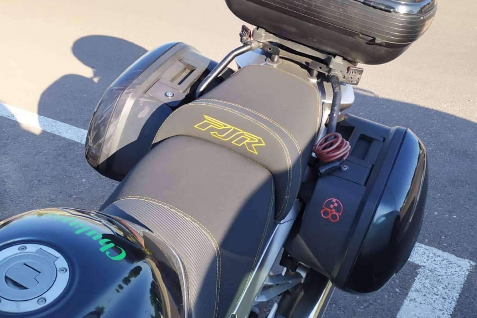 Disfrutar al máximo los viajes de carretera con un asiento confort para motos de JM Fundas