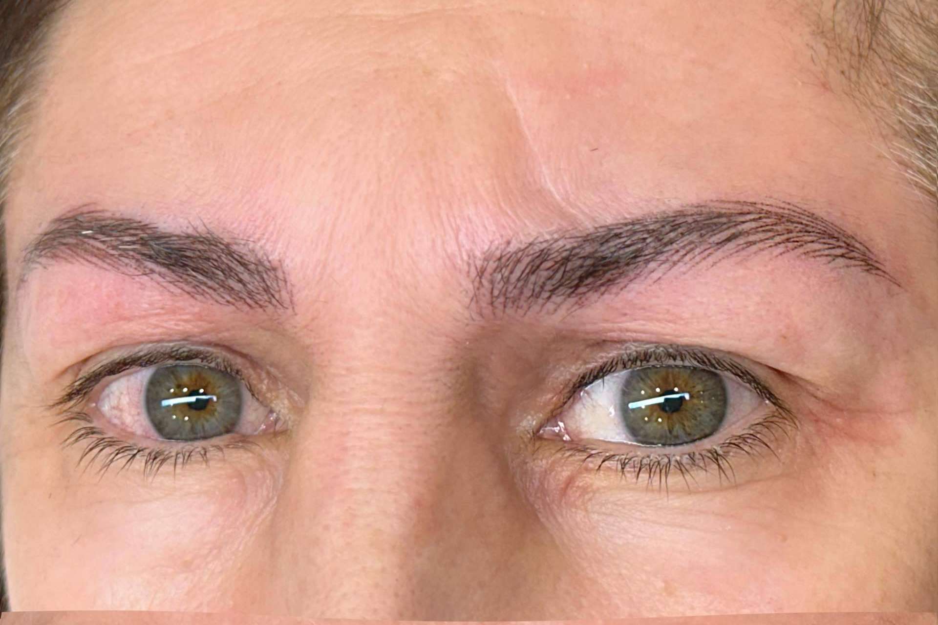 Tebori Brows se consagra como el centro especialista en España en reparar desastres y en Micropigmentación Oncológica Avanzada