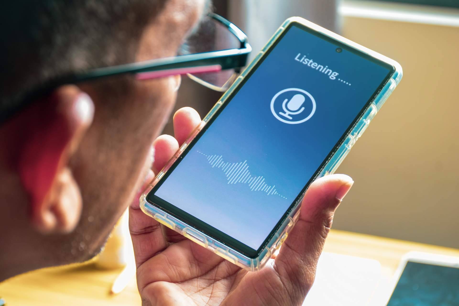 Conocer las herramientas para clonar voz con IA, con Bit2brain